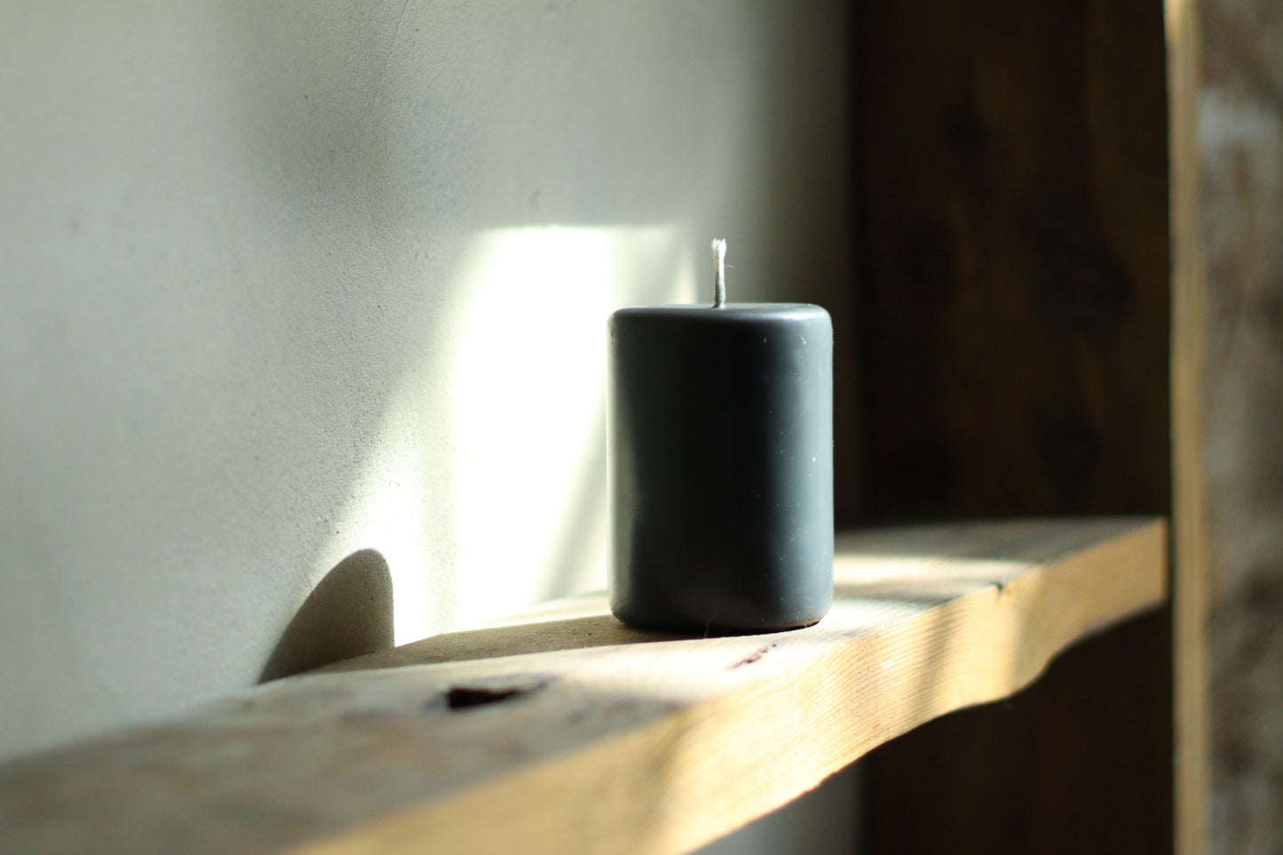 Small Black Beeswax Candle 10.5x8