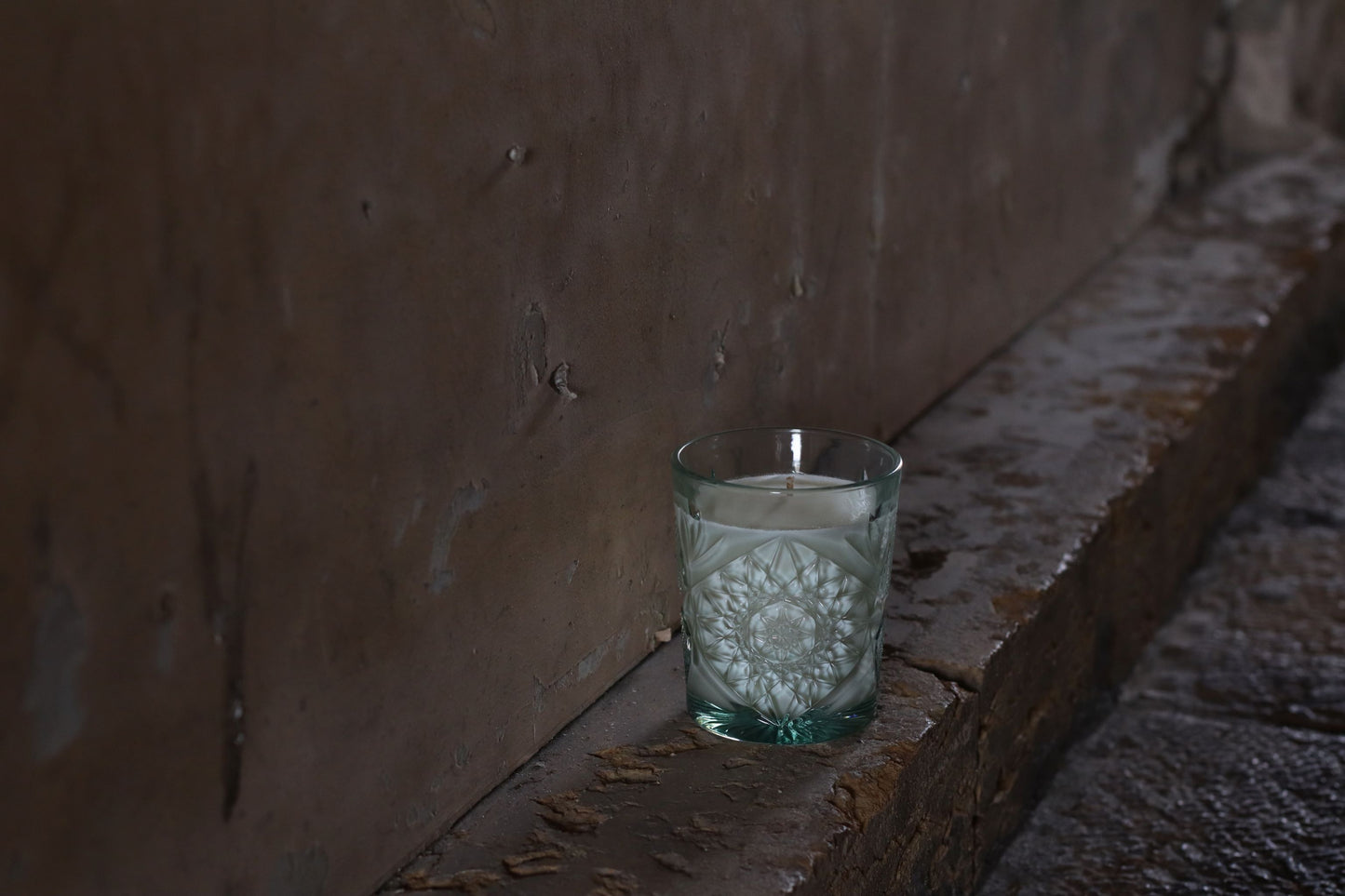 נר זכוכית וטיבר הודי בסגנון ישן