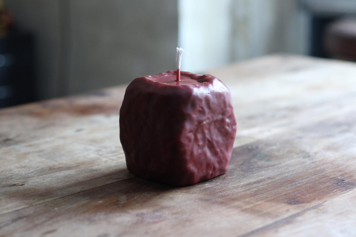 Sculpted Square Wine Candle 10 x 11