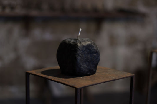 Sculpted & Raw Charcoal Candle 9 x 11
