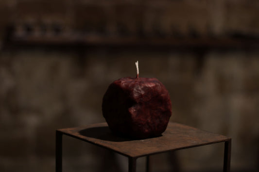 Sculpted & Raw Tinto 1973 Candle 10 x 11