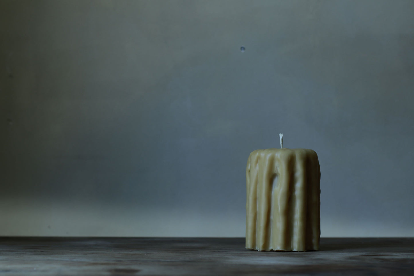 X large dripped beeswax candle 16×12cm — 100% pure Israeli beeswax, ~140 hour burn time, handmade in Israel by Candleroom