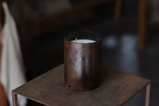 Alma en Calma Iron Candle