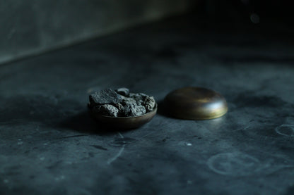 Candleroom lava rock diffuser handmade in Jaffa Israel | דיפוזר סלעי לבה של קנדלרום, עבודת יד מיפו
