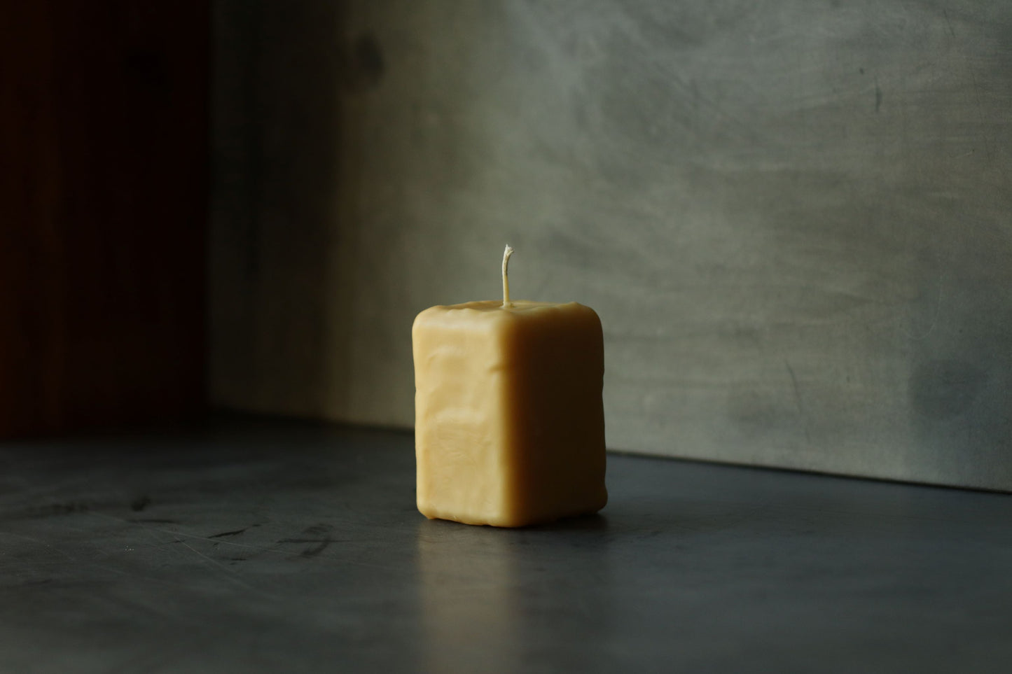 Sculpted Short Rectangle Candle 8 x 11