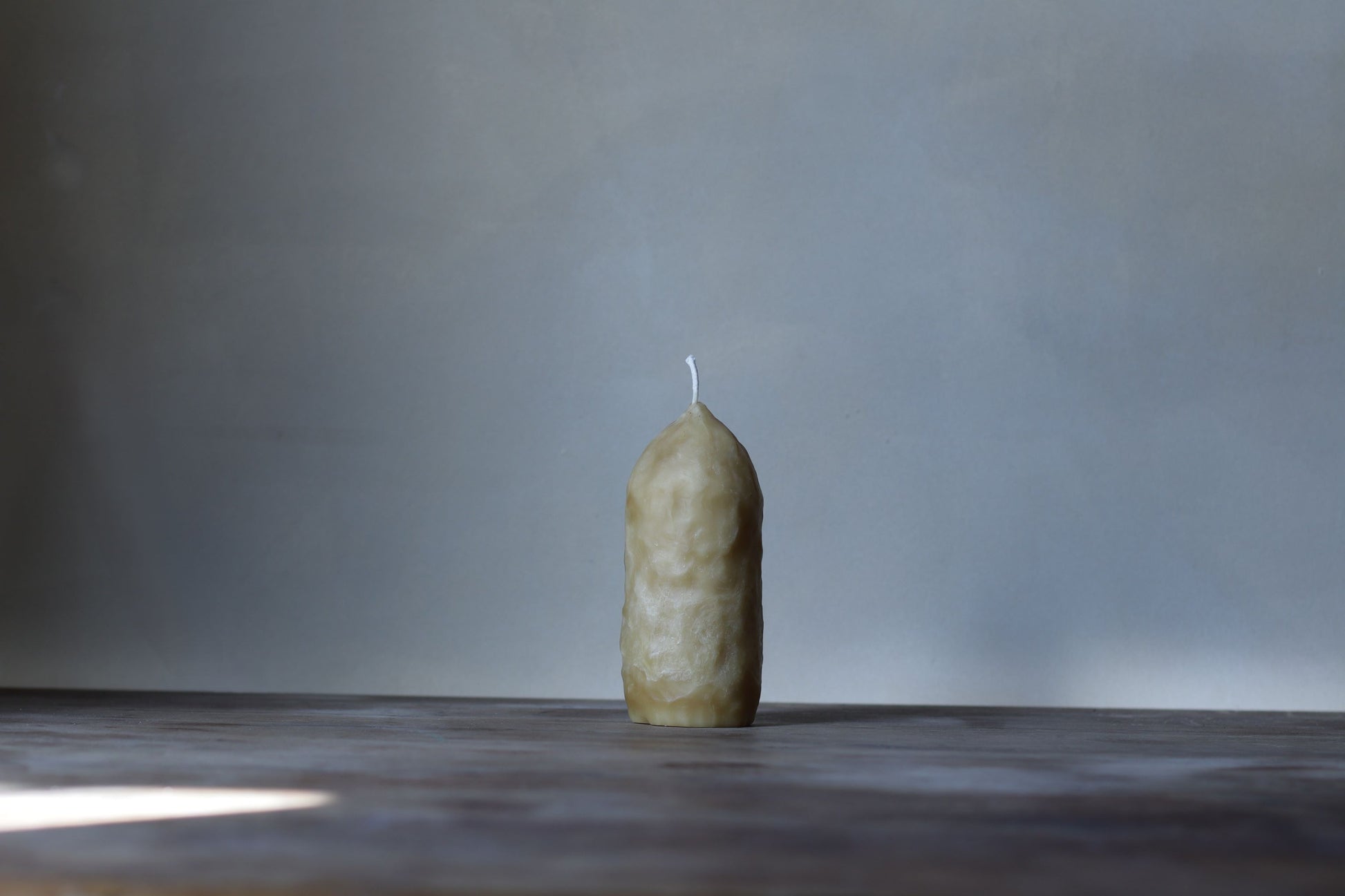 Sculpted & Raw tall rounded natural beeswax candle 18x7 — handmade in Jaffa Israel by Candleroom
